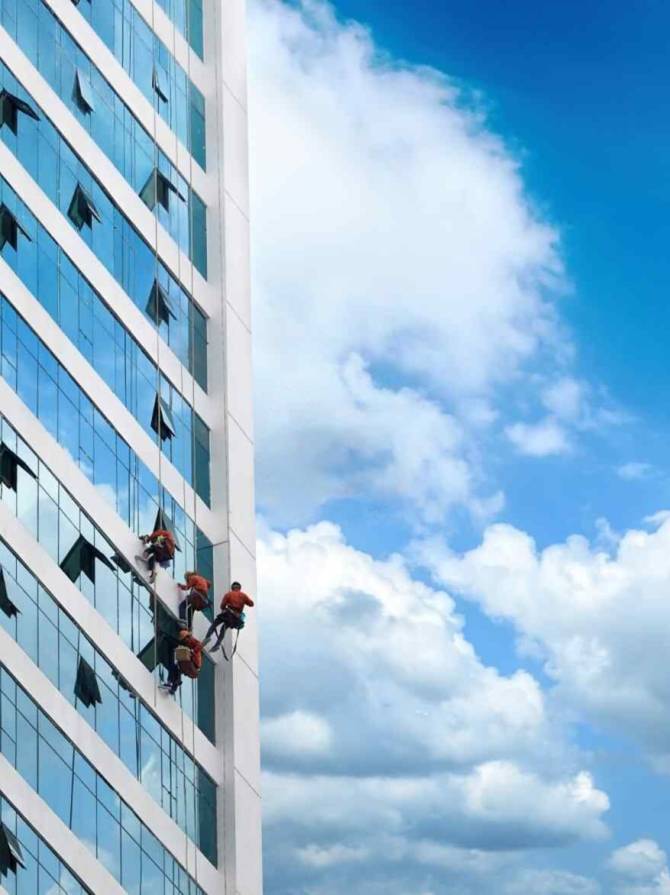 window-cleaning-building